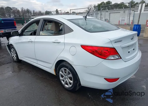 2013 Hyundai Accent Gls z USA, uszkodzony, nr VIN KMHCT4AE6DU585666